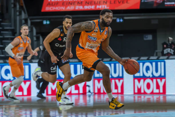 社交媒体上 社交媒体上